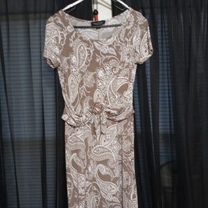 Right below the knee dress great condition